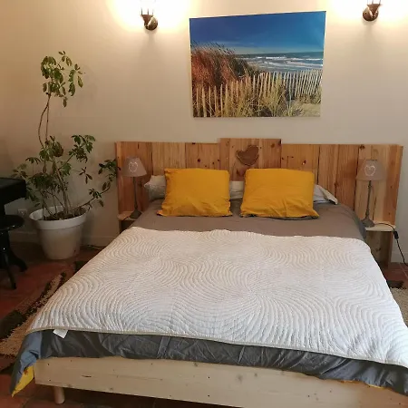 Appartement Petit havre de tranquillité à Loudun Extérieur photo