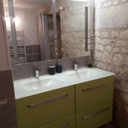 Appartement Petit havre de tranquillité à Loudun Extérieur photo